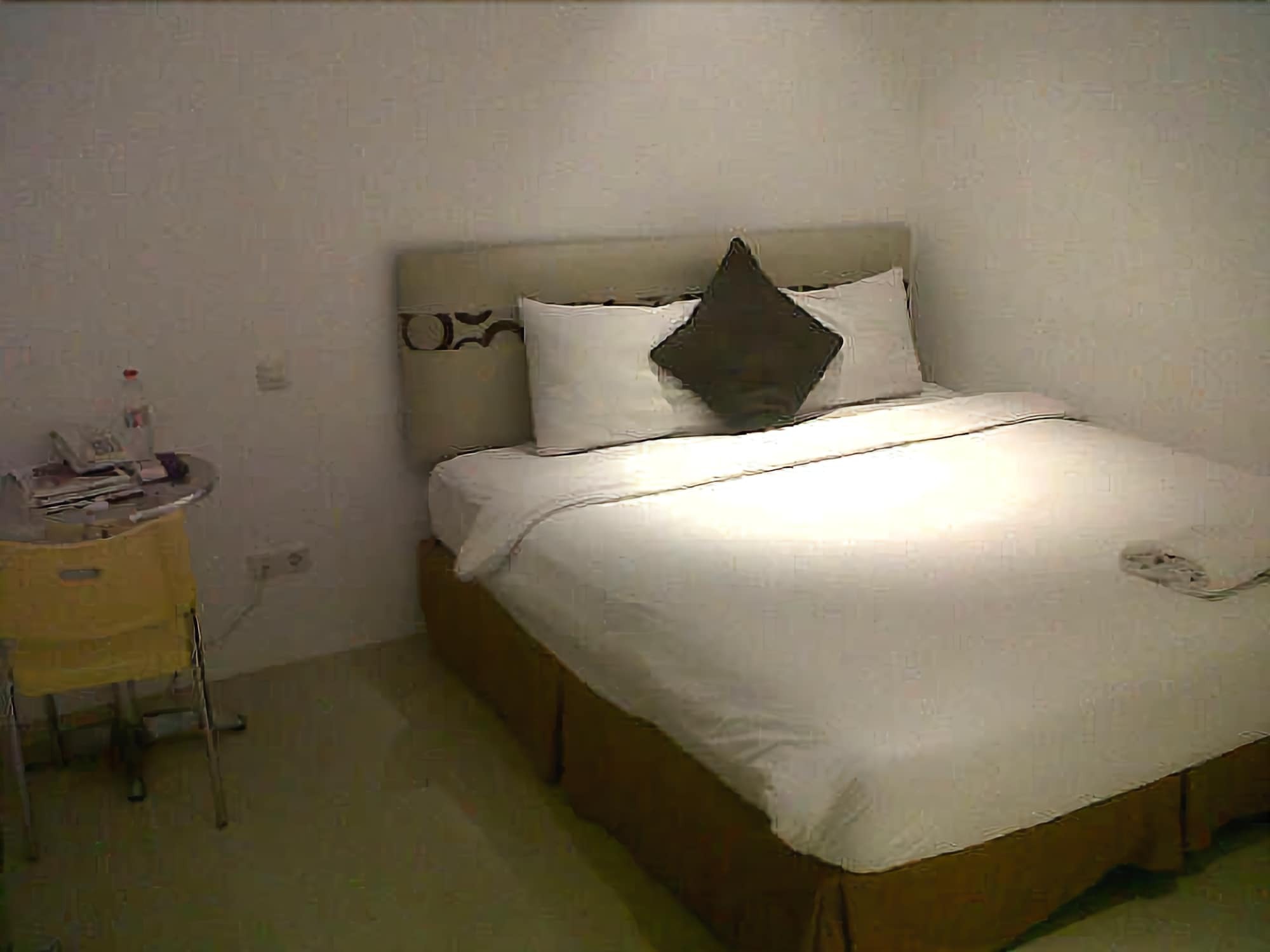 M Hotel Sorong Esterno foto